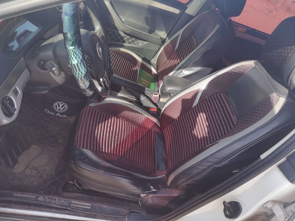 Volkswagen Jetta 2013, 61800 км, за 3734 USD - фото 16