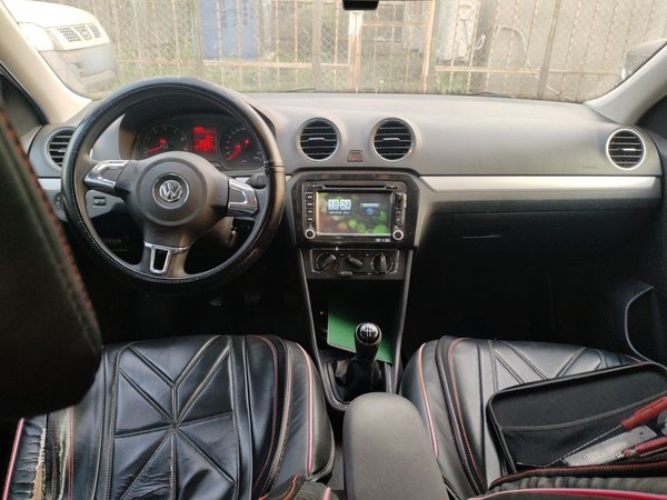 Volkswagen Jetta 2013, 193700 км, за 2793 USD - фото 10