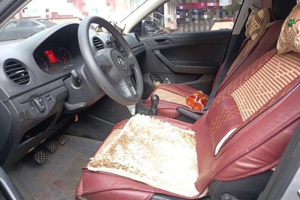 Volkswagen Jetta 2015, 26300 км, за 3669 USD - фото 16