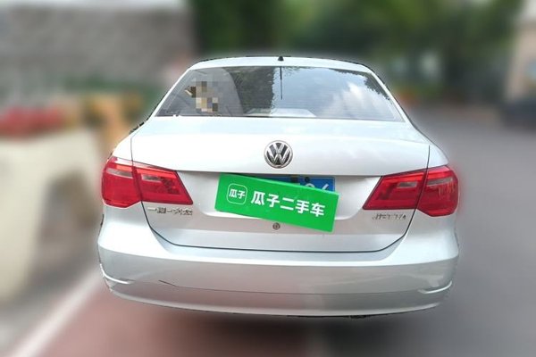 Volkswagen Jetta 2015, 26300 км, за 3669 USD