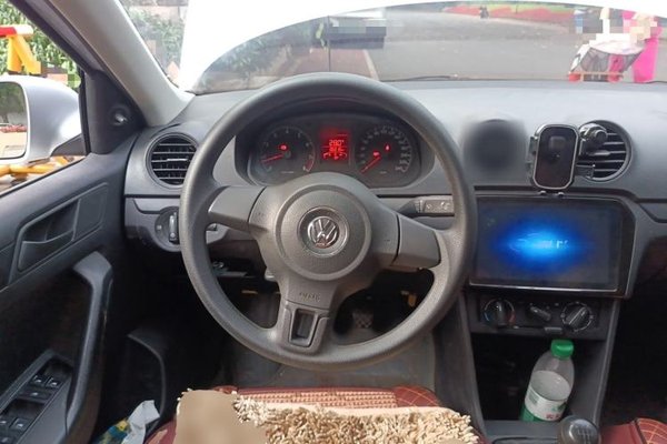 Volkswagen Jetta 2015, 26300 км, за 3669 USD - фото 11