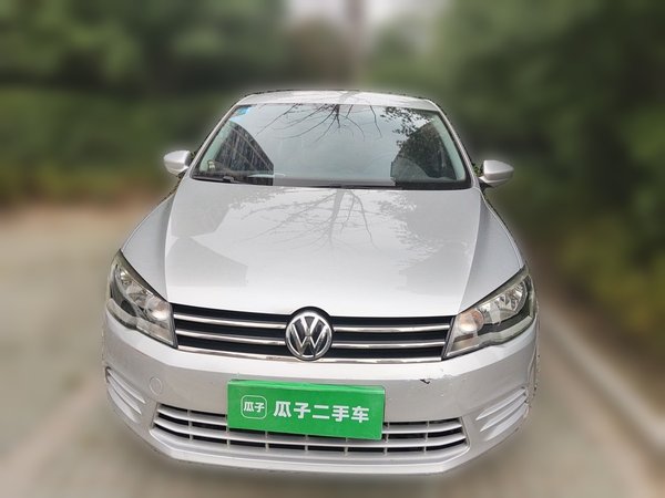 Volkswagen Jetta 2015, 86300 км, за 3271 USD