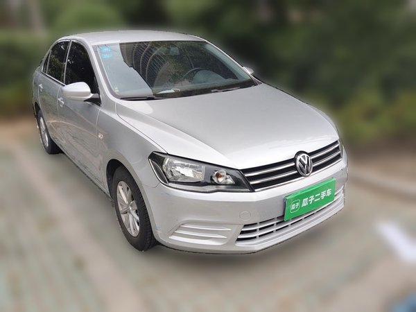 Volkswagen Jetta 2015, 86300 км, за 3271 USD