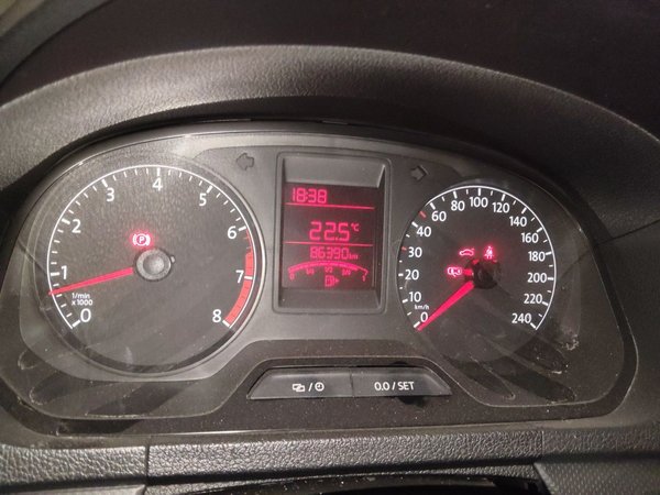 Volkswagen Jetta 2015, 86300 км, за 3271 USD - фото 12