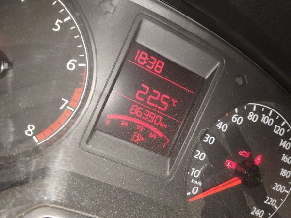 Volkswagen Jetta 2015, 86300 км, за 3271 USD - фото 13