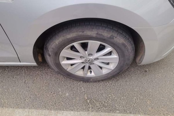Volkswagen Jetta 2015, 94900 км, за 5308 USD - фото 8