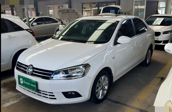 Volkswagen Jetta · 2015 год
