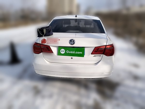 Volkswagen Jetta 2015, 93800 км, за 4946 USD
