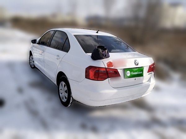 Volkswagen Jetta 2015, 93800 км, за 4946 USD