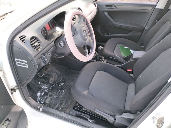 Volkswagen Jetta 2015, 93800 км, за 4946 USD - фото 16