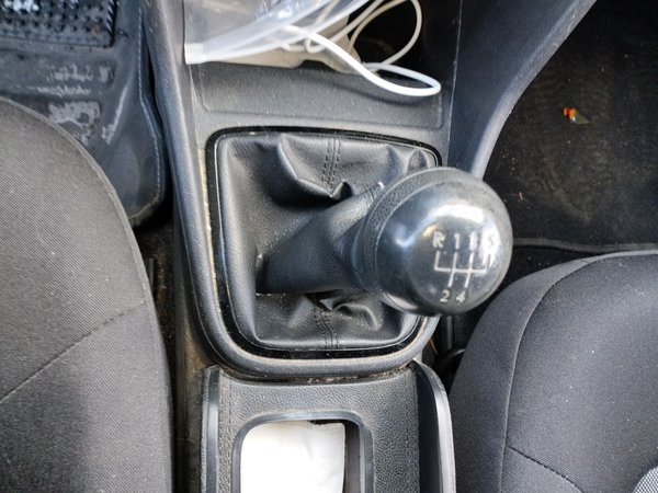 Volkswagen Jetta 2015, 93800 км, за 4946 USD - фото 15