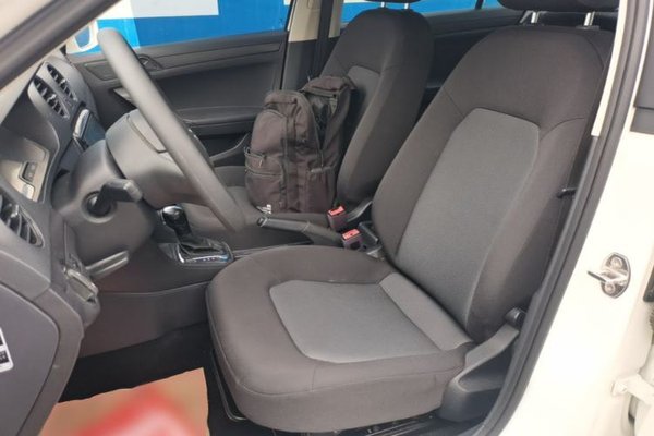 Volkswagen Jetta 2015, 104400 км, за 5131 USD - фото 18