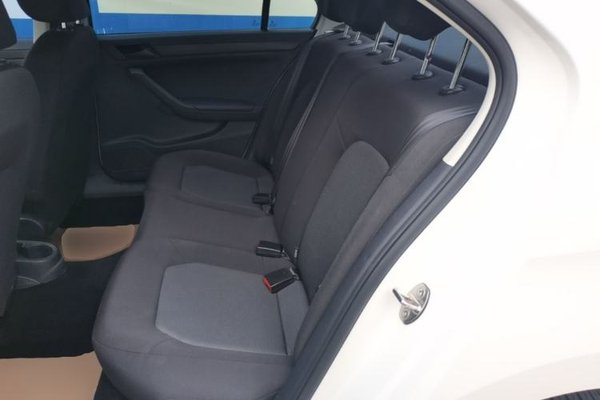 Volkswagen Jetta 2015, 104400 км, за 5131 USD - фото 20