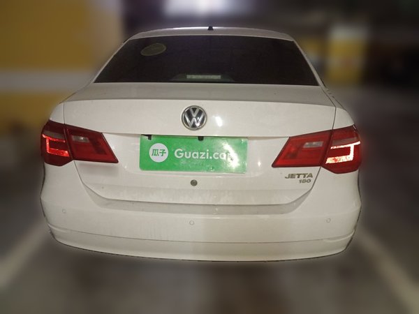 Volkswagen Jetta 2015, 153300 км, за 4060 USD