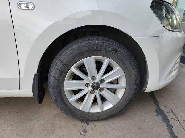 Volkswagen Jetta 2015, 67900 км, за 4294 USD - фото 8