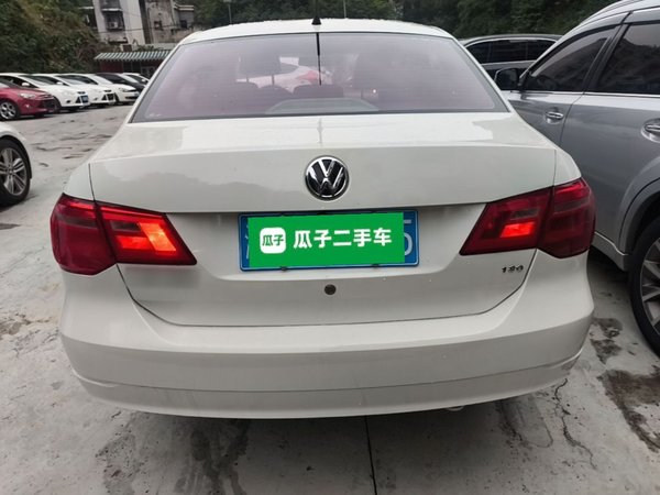 Volkswagen Jetta 2015, 83699 км, за 4652 USD