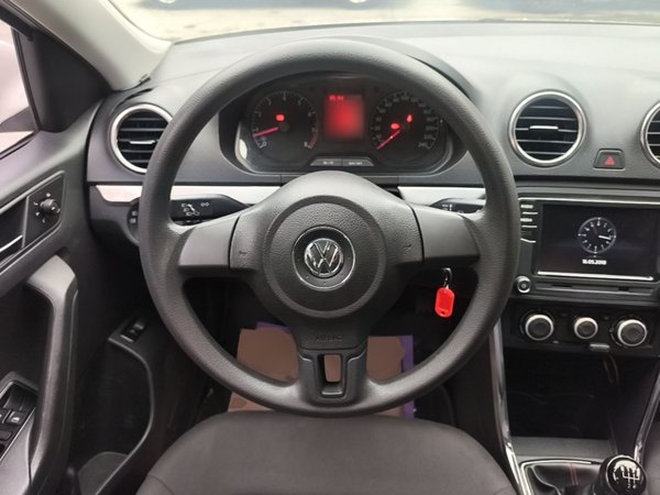 Volkswagen Jetta 2015, 83699 км, за 4652 USD - фото 14