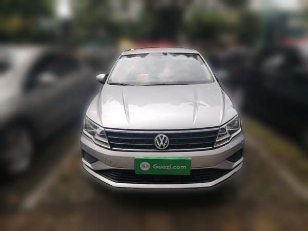 Volkswagen Jetta 2017, 105700 км, за 3362 USD