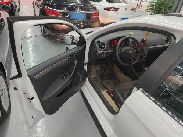 Volkswagen Jetta 2017, 163100 км, за 5184 USD - фото 19