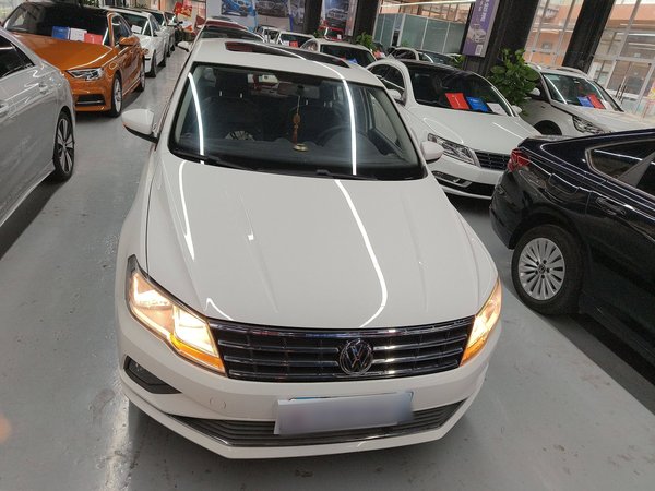 Volkswagen Jetta 2017 1.4L Manual Comfort Model, 2017 года