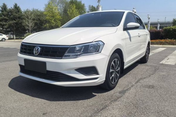 Volkswagen Jetta 2017, 44500 км, за 5725 USD