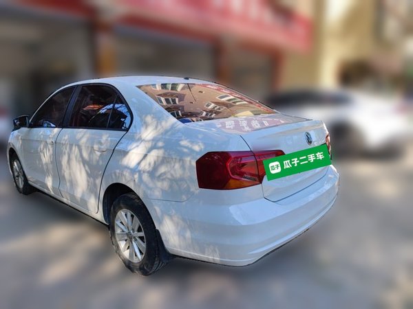 Volkswagen Jetta 2017, 69200 км, за 3848 USD