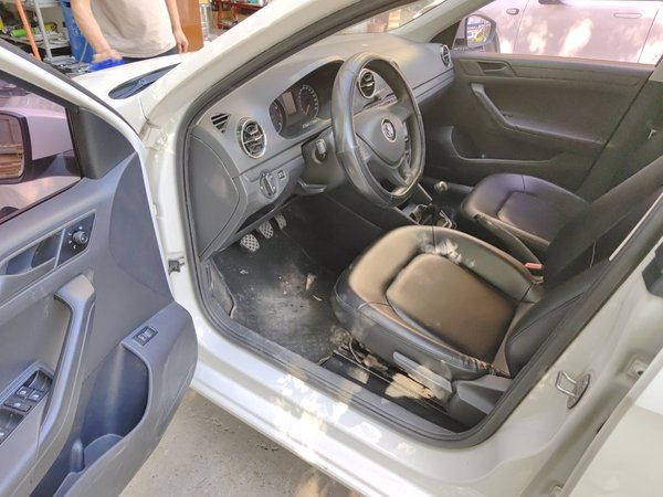 Volkswagen Jetta 2017, 69200 км, за 3848 USD - фото 17