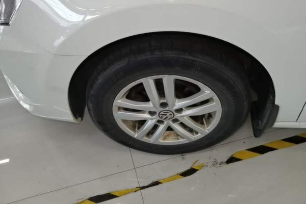Volkswagen Jetta 2017, 77600 км, за 5655 USD - фото 10