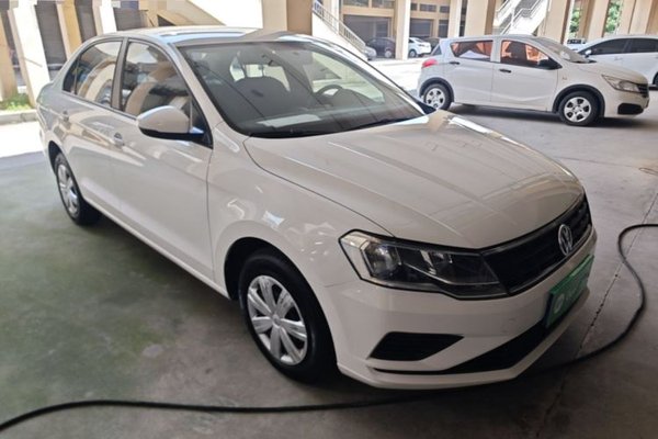 Volkswagen Jetta 2017, 83500 км, за 5480 USD