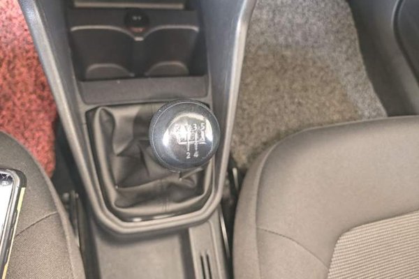 Volkswagen Jetta 2017, 83500 км, за 5480 USD - фото 16
