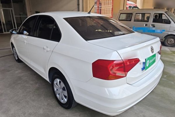 Volkswagen Jetta 2017, 83500 км, за 5480 USD