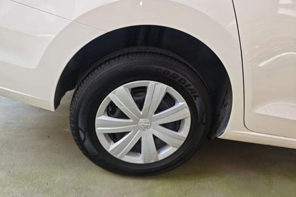Volkswagen Jetta 2017, 83500 км, за 5480 USD - фото 11