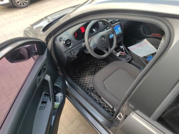 Volkswagen Jetta 2017, 39200 км, за 6558 USD - фото 13