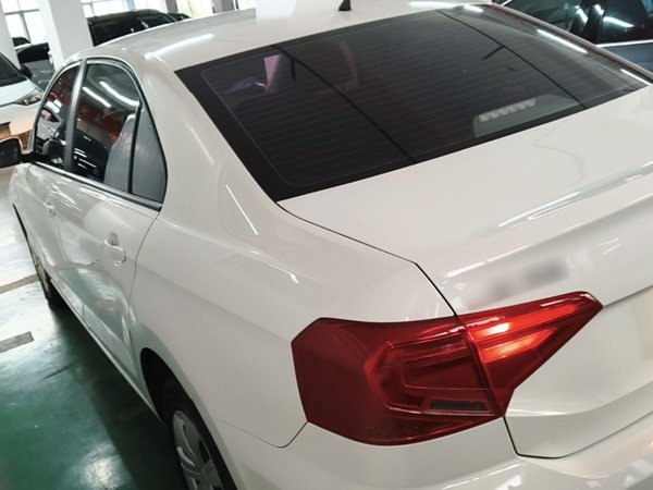 Volkswagen Jetta 2017, 63000 км, за 6547 USD