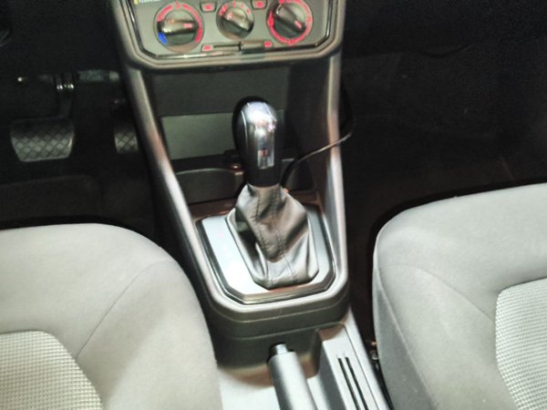 Volkswagen Jetta 2017, 63000 км, за 6547 USD - фото 17