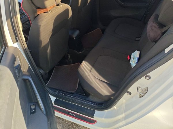 Volkswagen Jetta 2017, 97100 км, за 3792 USD - фото 18
