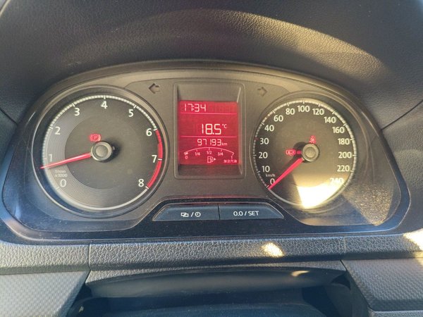 Volkswagen Jetta 2017, 97100 км, за 3792 USD - фото 13