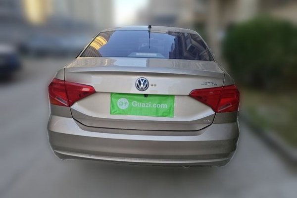 Volkswagen Jetta 2017, 111900 км, за 4635 USD