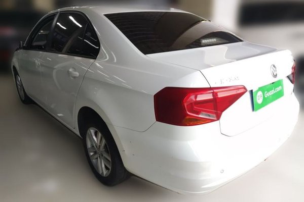 Volkswagen Jetta 2019, 29200 км, за 5557 USD