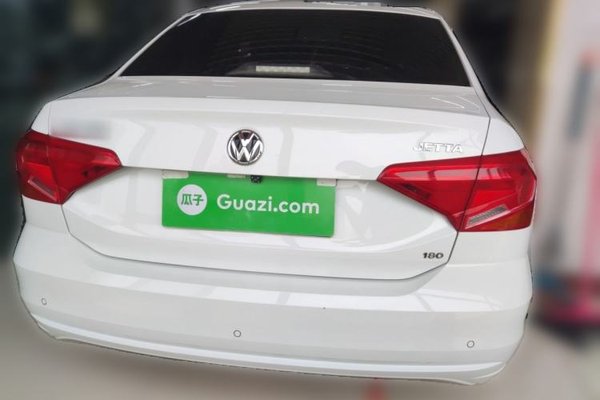 Volkswagen Jetta 2019, 29200 км, за 5557 USD