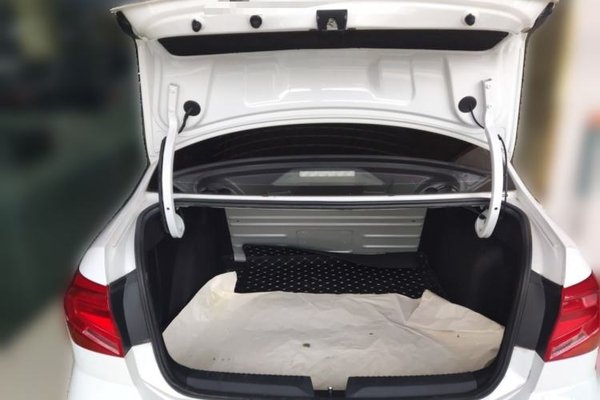 Volkswagen Jetta 2019, 29200 км, за 5557 USD - фото 20