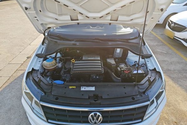 Volkswagen Jetta 2019, 5100 км, за 6266 USD - фото 24