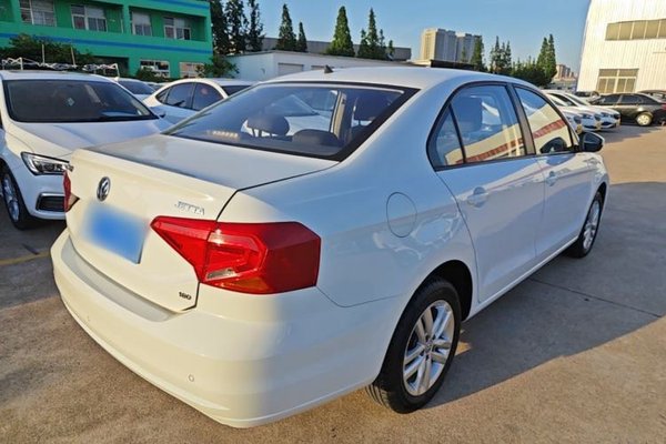 Volkswagen Jetta 2019, 5100 км, за 6266 USD - фото 6
