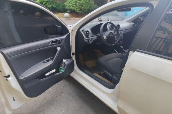 Volkswagen Jetta 2019, 57700 км, за 5728 USD - фото 17