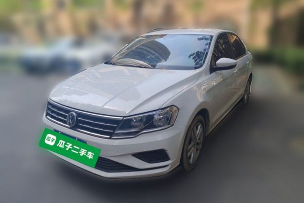 Volkswagen Jetta · 2019 год