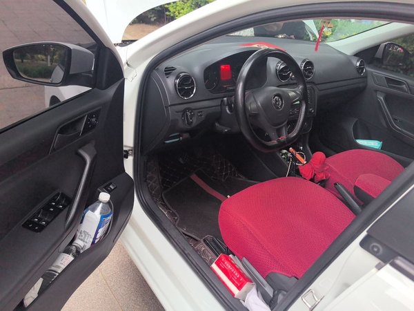 Volkswagen Jetta 2019, 58000 км, за 6232 USD - фото 13