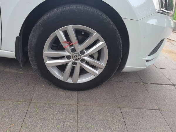 Volkswagen Jetta 2019, 58000 км, за 6232 USD