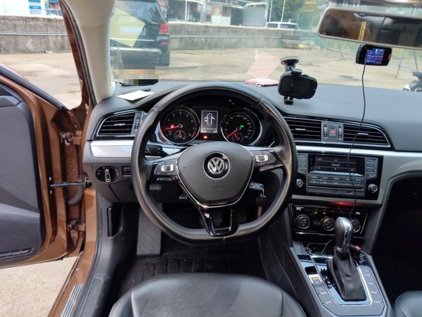 Volkswagen Lamando 2015, 89500 км, за 9999999 USD - фото 20