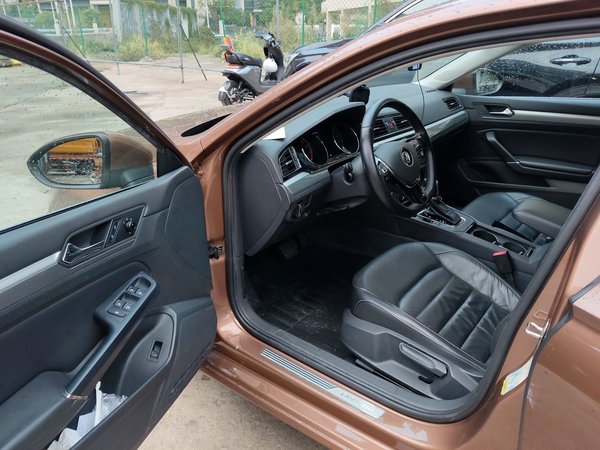 Volkswagen Lamando 2015, 89500 км, за 9999999 USD - фото 11