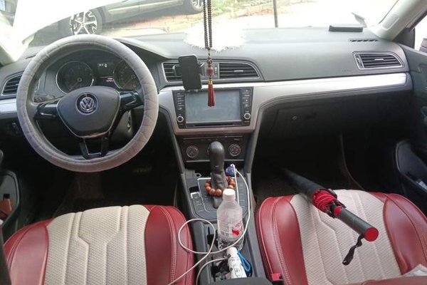 Volkswagen Lamando 2015, 123000 км, за 5360 USD - фото 9